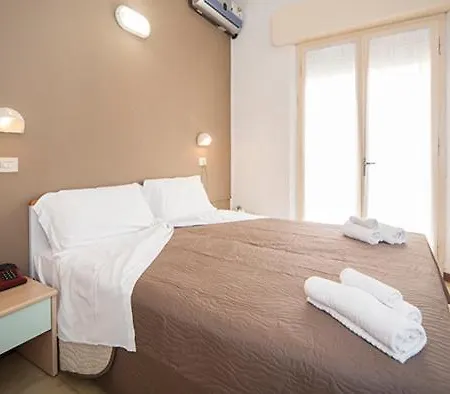 Adria Mare Szálloda Rimini