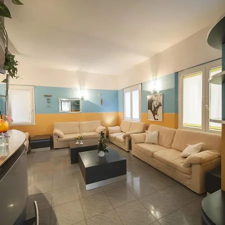 Szálloda Adria Mare 3*