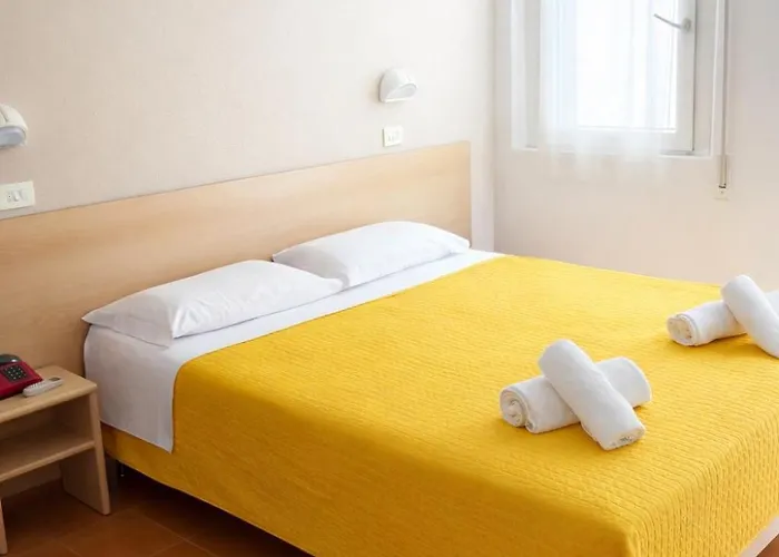 Отель Adria Mare 3*